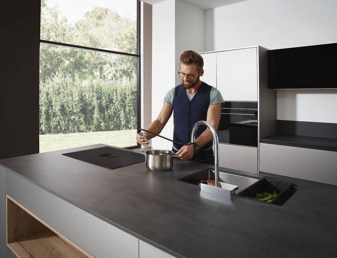Hansgrohe Aquno Select M81 Drezová batéria s výsuvnou hlavicou 3jet, chróm 73837000 - galéria #3