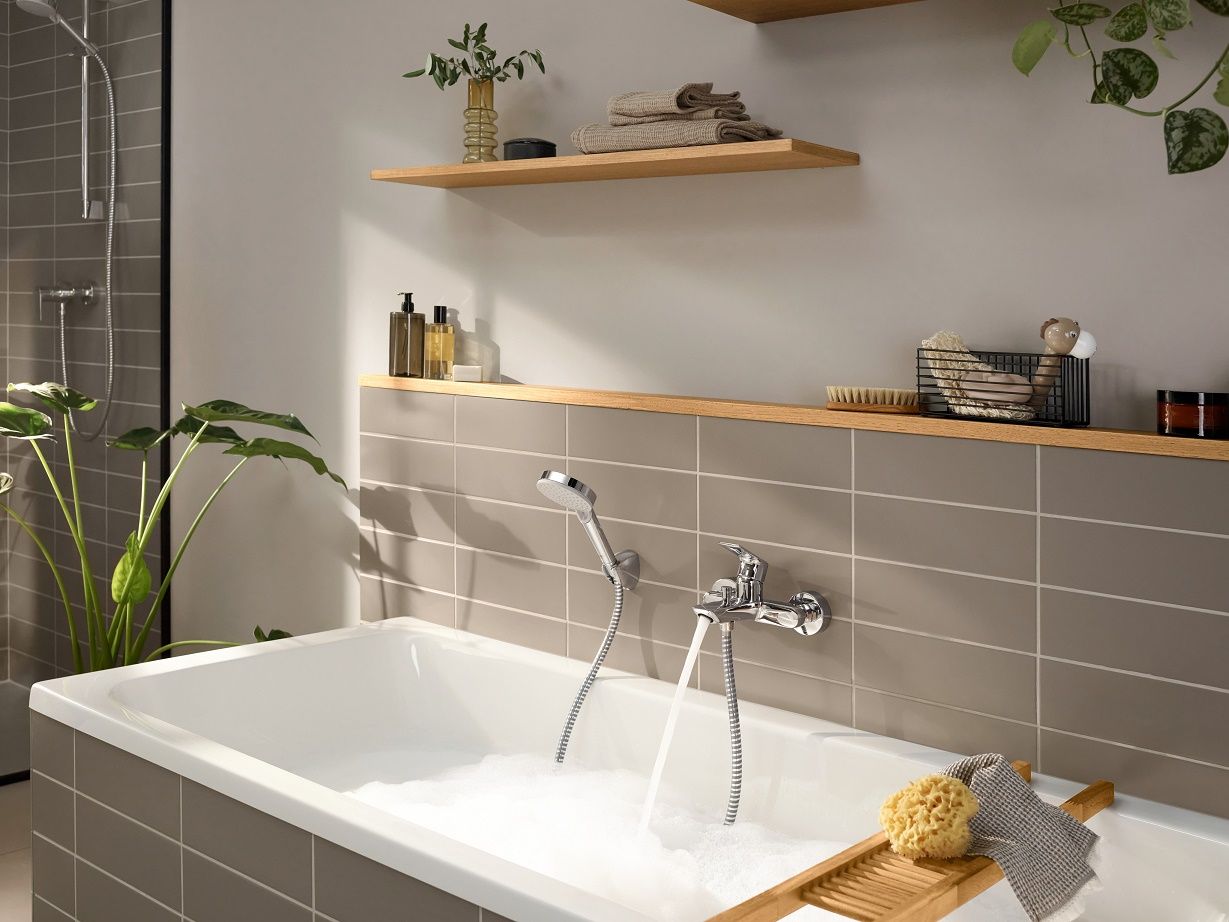 Hansgrohe Rebris E Nástenná vaňová batéria, chróm 72450000 - galéria #3