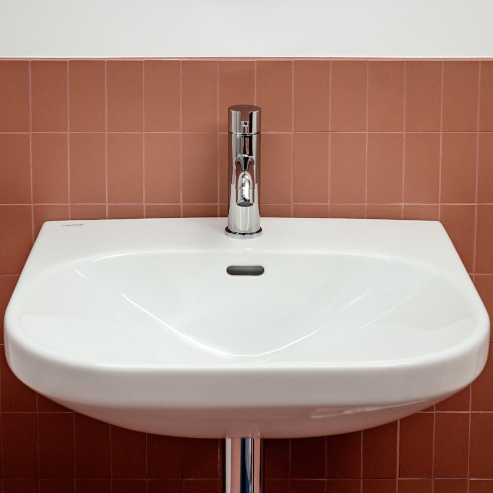 Laufen Lua Závesné umývadlo 55 x 46 cm, LCC biela H8110814001041 - galéria #3