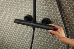 Hansgrohe Activera S Sprchový systém s termostatickou batériou, EcoSmart+, matná čierna 28083670 - galéria #1