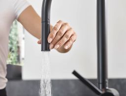 Hansgrohe Talis M54 Umývadlová batéria, stojaca so sprchou, sBox, chróm 72801000 - galéria #3