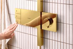 Hansgrohe Raindance Alive Q Sprchový systém s termostatickou batériou, EcoSmart, lesklá zlatá 24591990 - galéria #1